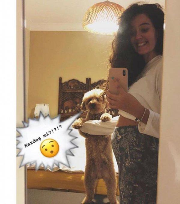 Pelin Akil'in bebeği göründü