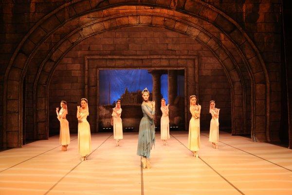 Piri Reis oyunu tiyatroseverlerle buluştu