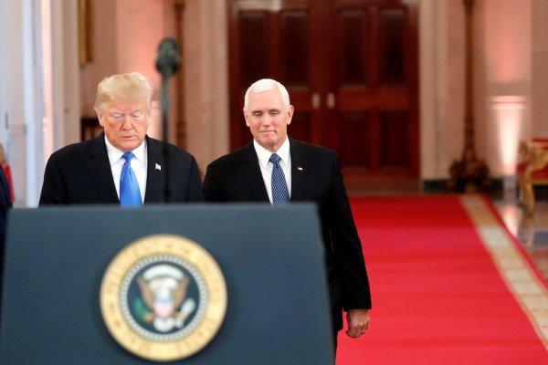 Trump: Yardımcım Pence'e güvenim tam