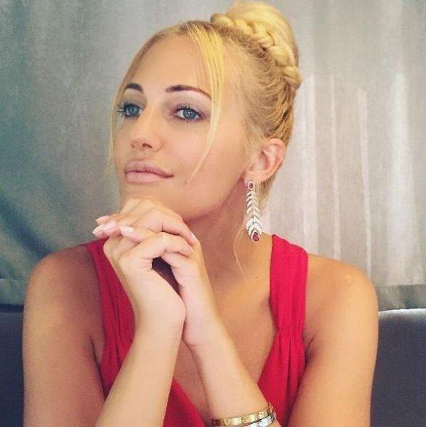 Ebru Gündeş de köfte dudak oldu