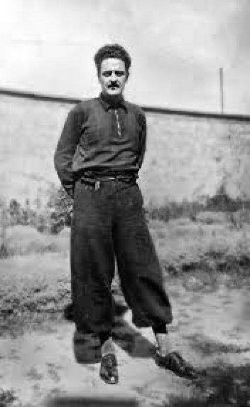 Türk Edebiyatı'nın zirve isimleri ama biraz müstearlar