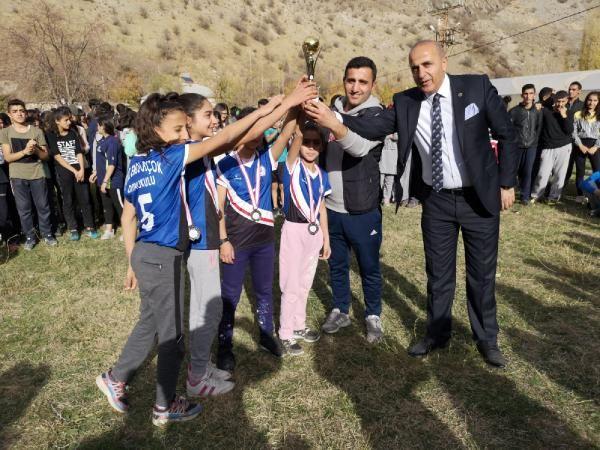 Zap Vadisi'nde kros yarışması