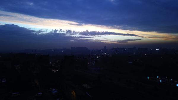 İstanbul'da gökkuşağı eşliğinde gün batımı