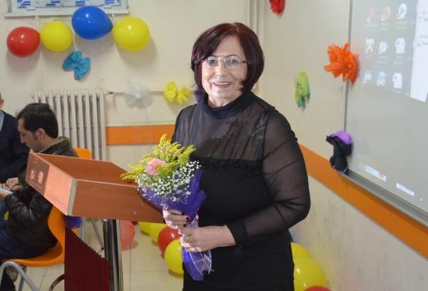 Anne ile oğul aynı okulda aynı branşta öğretmen