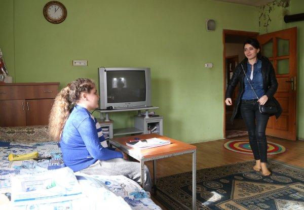 Arzu öğretmen hasta öğrencisini yalnız bırakmadı