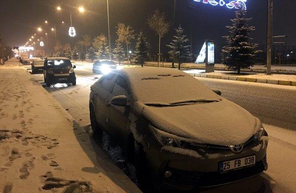 Erzurum beyazlara büründü