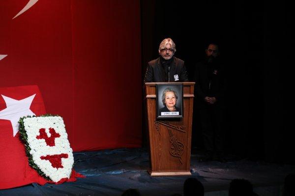 Usta oyuncu Uğur Kıvılcım son yolculuğuna uğurlandı