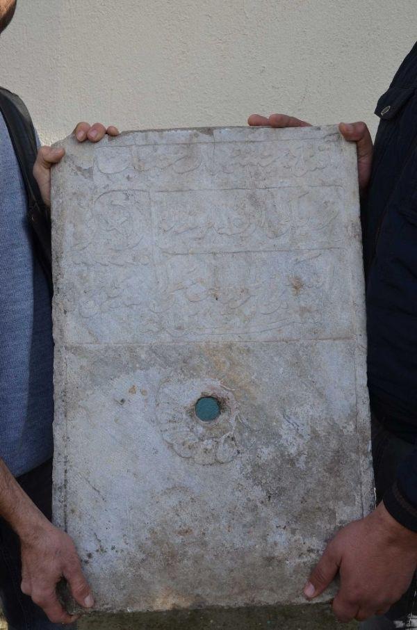 Osmanlı'ya ait tarihi eser metruk binadan çıktı