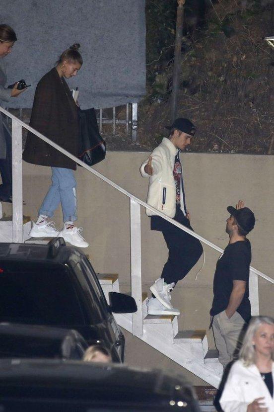 Justin Bieber ve Hailey Bieber birlikte ibadet etti