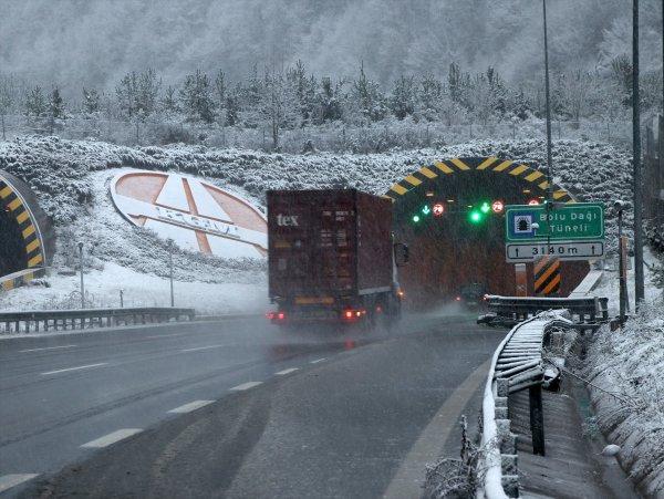 Bolu Dağı'nda kar
