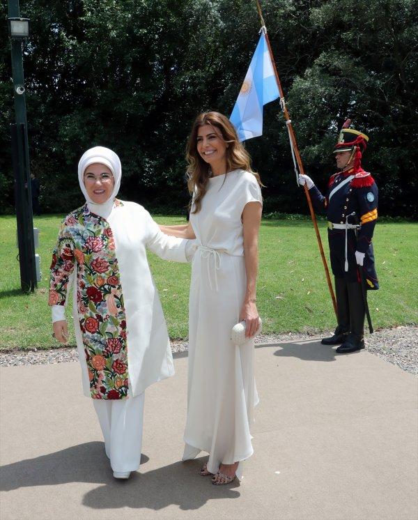 Emine Erdoğan G-20 zirvesinde first lady'ler ile buluştu