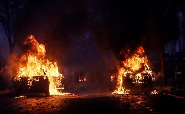 Fransa'da protestoların şiddeti arttı