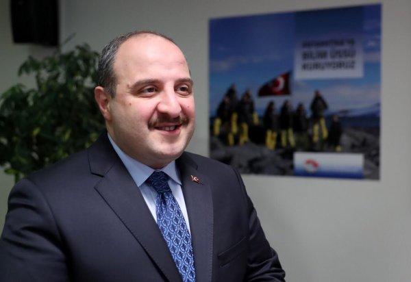 Bakan Varank'tan Antarktika Bilim Seferi çalışmalarına yakın takip