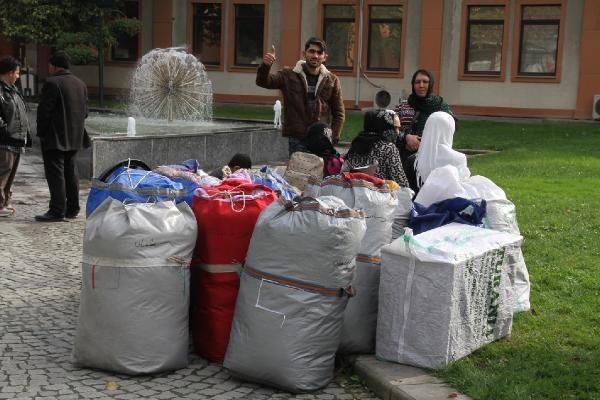 Esenyurt'ta 237 Suriyeli daha ülkelerine gönderildi
