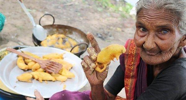 YouTuber Mastanamma 107 yaşında hayatını kaybetti