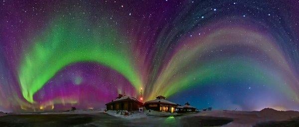 Belgesel gibi tatil: Buz evlerinde Kuzey Işıkları