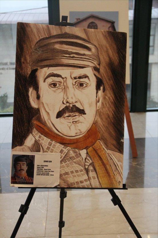 Yeşilçam'ın ünlü oyuncularını resmetti