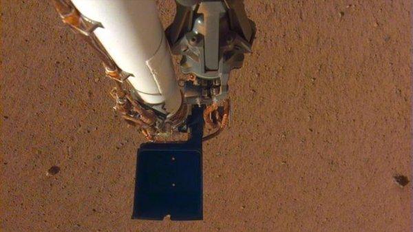 NASA'nın InSight uzay aracından yeni Mars fotoğrafları