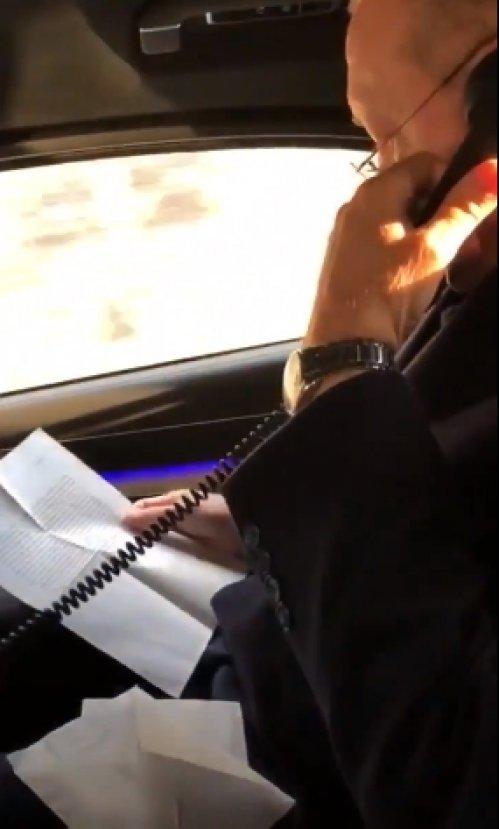 Cumhurbaşkanı Erdoğan'ın makam aracındaki görüşmesi