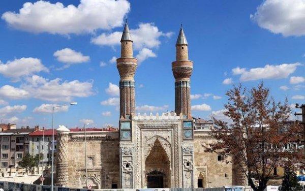 Yiğidin harman olduğu yer: Sivas'tan selamlar