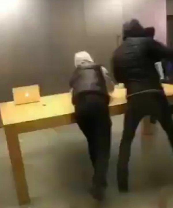 Fransızlar Apple mağazasını talan edip tüm ürünleri çaldı