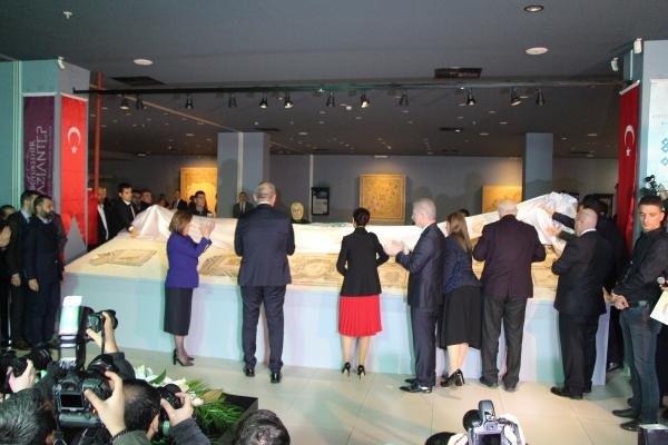 'Çingene Kızı' mozaiğine ziyaretçi akını