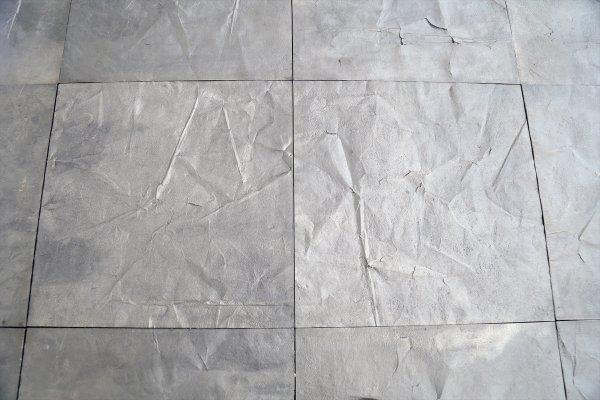 FARC’ın silahları parke taşı oldu