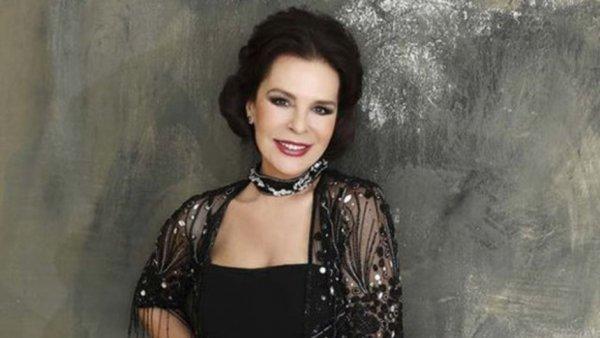 Hülya Koçyiğit kimdir - biyografisi