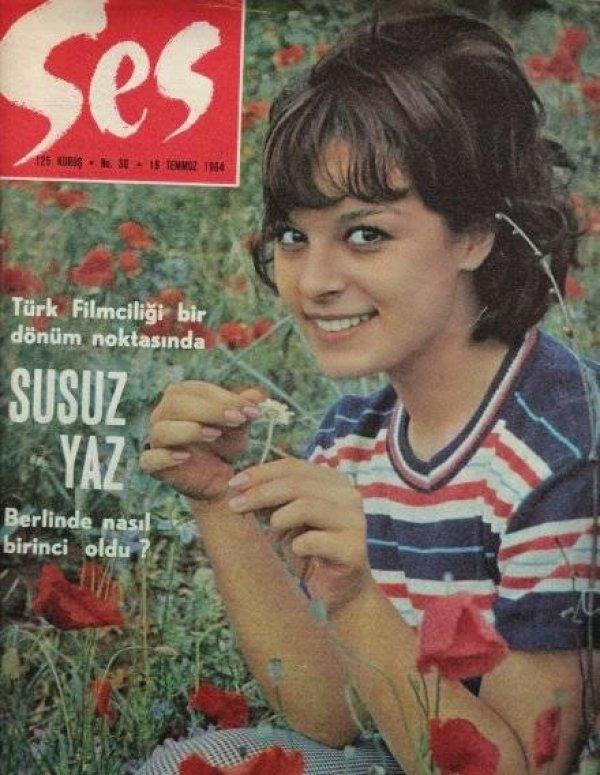 Hülya Koçyiğit kimdir - biyografisi