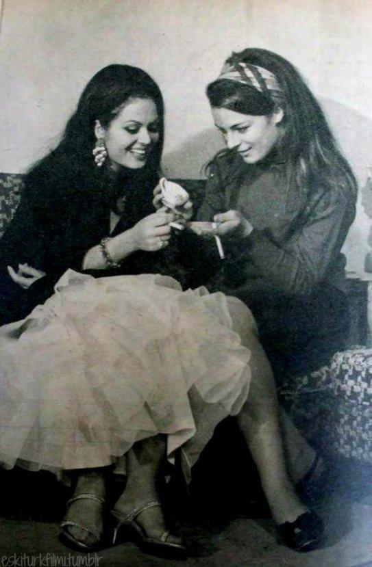 Hülya Koçyiğit kimdir - biyografisi