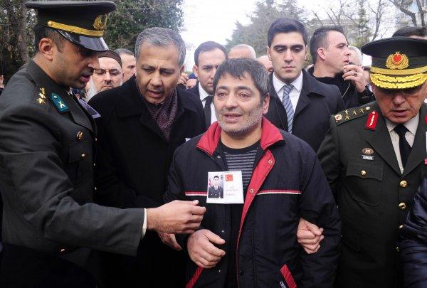 Şehit Üsteğmen Ali Kalo son yolcuğuna uğurlandı