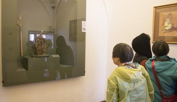 Şems-i Tebrizi'nin türbesine ziyaretçi akını