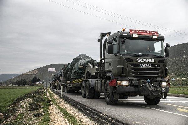 Mehmetçik'ten mesajlı dağ manzarası