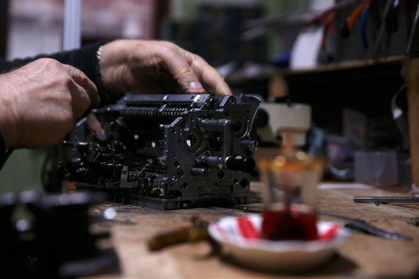 Zamana direnen daktilo ustası