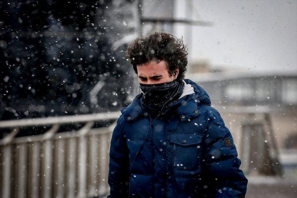 Kar, İstanbul'a uğradı gitti