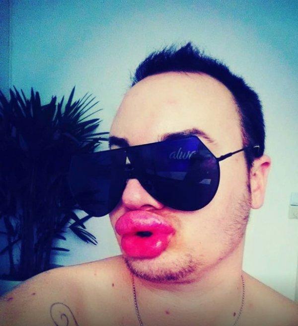 Marilyn Monroe gibi olmaya çalışan Fransız