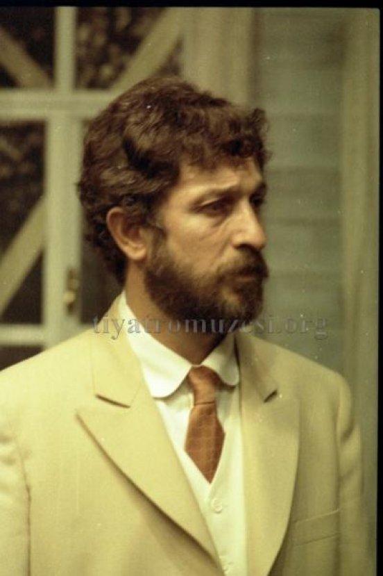 Savaş Dinçel kimdir - biyografisi