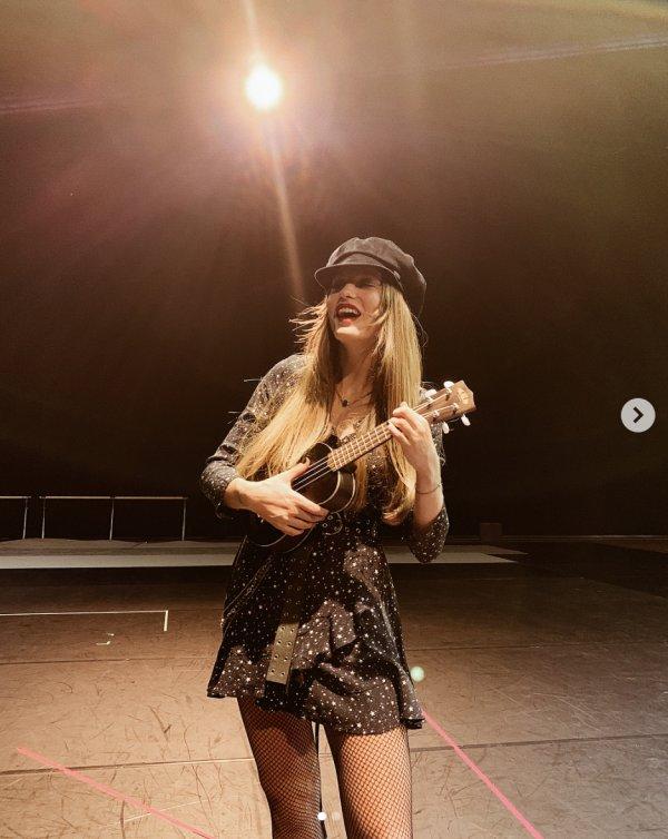 Serenay Sarıkaya'nın Alice heyecanı