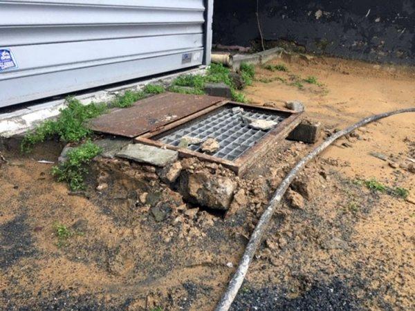 Mazgaldan akan su depoyu bastı