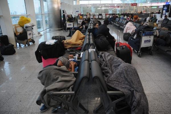 Kolombiyalı dans grubu üyeleri parasızlıktan ülkelerine dönemedi