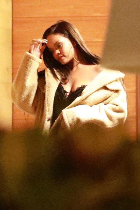 Rihanna'nın gece gezmesi