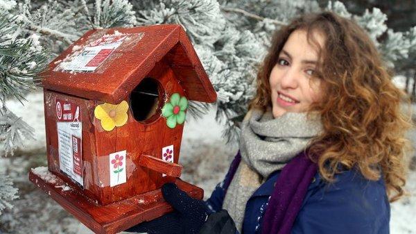 Kar altındaki Erzurum'da kuşlara sıcak yuva yaptılar