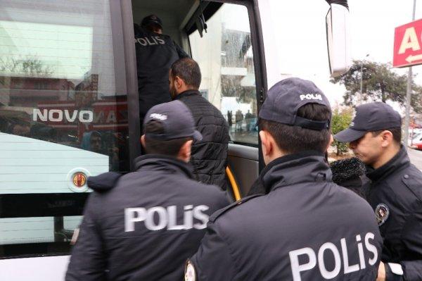 3 İlde düzenlenen baskında terör örgütü üyeleri yakalandı