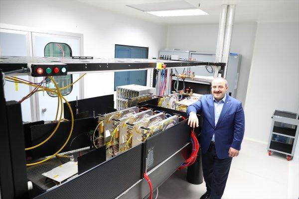 Bakan Mustafa Varank bilgi güvenliğinin mutfağında