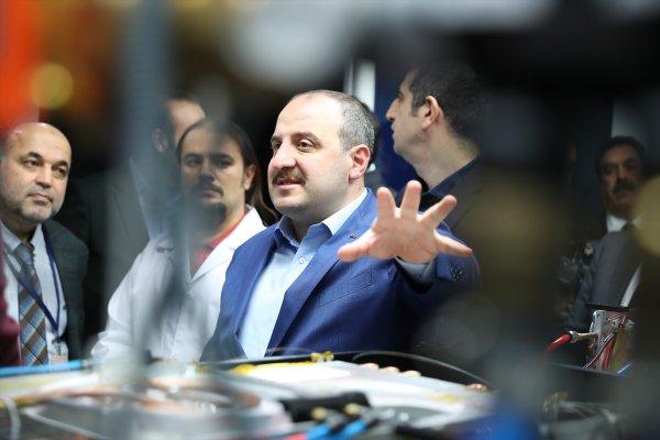 Bakan Mustafa Varank bilgi güvenliğinin mutfağında