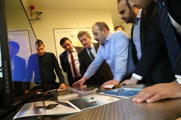 Bakan Mustafa Varank bilgi güvenliğinin mutfağında