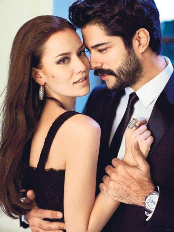 Burak Özçivit 80 kadınla yemek yiyecek