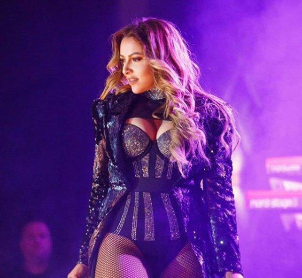 Hadise 2019'un ilk anlaşmasını yaptı