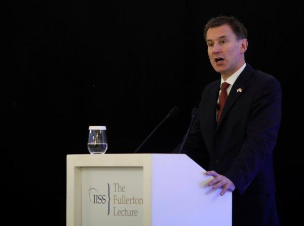 İngiltere Dışişleri Bakanı: Esad bir süre görevde kalabilir