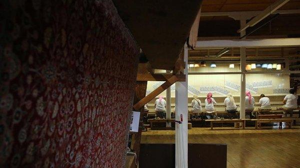 Sarayların, köşklerin halıları Hereke'de dokunuyor